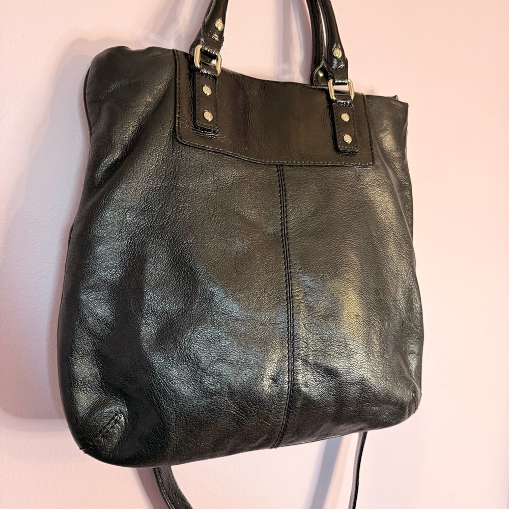Kate Spade Black Leather Zipper Convertible Crossbody shoulder handbag - Picture 2 of 10
